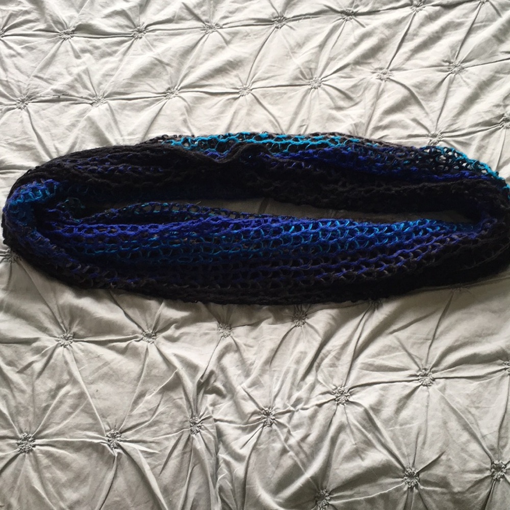Deep Blue Infinity Scarf